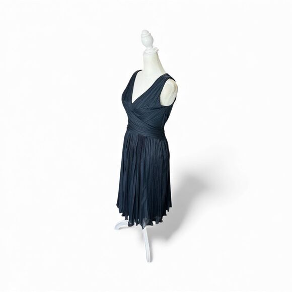 Halston Heritage Navy Pleated Cocktail Dress | V-Neck Sleeveless Fit & Flare | S - Picture 4 of 9